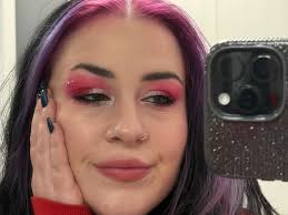 Introduction of a beauty advisor