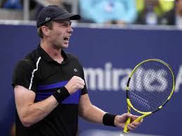 In the second round at flushing meadows, botic upset eighth seed casper ruud to reach the third round at a grand slam for the first time and now he can break even more ground when he plays argentine. 9q 3co4ywv8sem