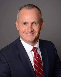 Andy Metcalf's Instagram, Twitter & Facebook