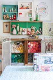 These are easy diys that anyone can do! 30 Gorgeous Shabby Chic Home Offices And Craft Rooms