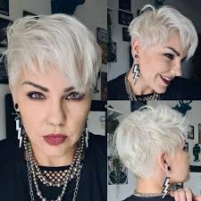 Cutest of ice lollies with smart hair ☺️