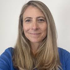 Emily Lott's Instagram, Twitter & Facebook