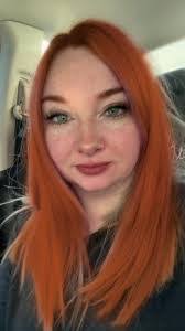 Lynn Bear's Instagram, Twitter & Facebook