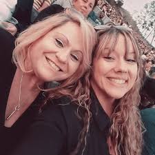 Natalie Burroughs (@iviburrbell) • Instagram photos and videos