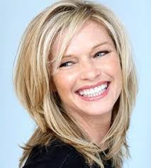 Michele Beard's Instagram, Twitter & Facebook