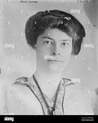 Helen Marcus's Instagram, Twitter & Facebook