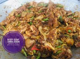 Biasanya ada sambal goreng juga di masak bersama ati ampela dan pete. Resepi Sambal Goreng Jawa Santan