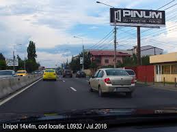 La parterul vilei avem 2 dormitoare, o bucatarie, o baie si un vestibul, iar la etaj avem un living cu balcon, un dormitor si o baie. Panouri Publicitare Pe Drumul Spre Aeroportul Otopeni Unipol 14x4m