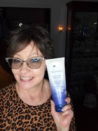 Nothing start with 'S' and ends with 'Y' I'm blessing few people