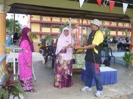 Smk tunku putra (smk tongkang pecah). Mrsm Batu Pahat Juara Piala Warisan 2009 Smk Penghulu Saat