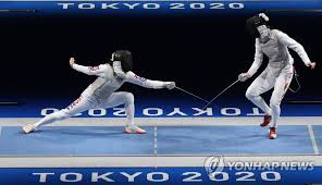 제61류 나 제62류 의 방직용 섬유로 만든 가장복(fancy dress), 제61류 나 제62류 의 방직용 섬유로 만든 운동용 의류 및 특수복(팔꿈치·무릎 또는 사타구니 부분에 패드 또는 패딩과 같은 보호용 구성요소를 부수적으로 갖추었는지의 여부를 불문한다)(예: 9y5hqvmo7zspem