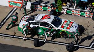 The nascar cup series moves to bristol motor speedway saturday at 7:30 p.m. Updated Nascar All Star Race Odds Kevin Harvick Favored To Win At Bristol On Wednesday Night The Action Network