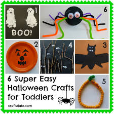 Fly high with this easy halloween wreath covered with origami critters! 6 Super Easy Halloween Crafts For Toddlers Craftulate