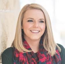 Julie Biscotti's Instagram, Twitter & Facebook