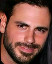 Who can tell me more about this incredible performance and the aura with  the music,I love the collaboration it's really awesome ,what you think,I'll  love to listen to your opinion