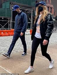 She is the daughter of gary and karen lawrence and sister to blaine and ben lawrence. Jennifer Lawrence And Husband Cooke Maroney Look Glum During First Sighting In Six Months Todayuknews