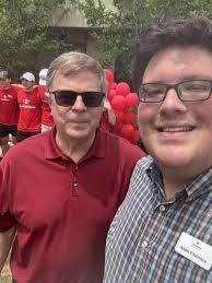 Bob Kellum's Instagram, Twitter & Facebook