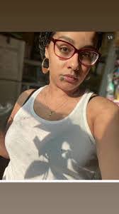 Cynthia Branco's Instagram, Twitter & Facebook