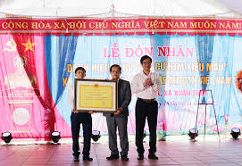 Thôn Phan Xá đón nhận danh hiệu "Khu dân cư nông thôn mới kiểu mẫu"