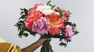 The best cut flowers from all over the world!! 8 Of The Finest Florists To Put Your Faith In This Valentine S Day
