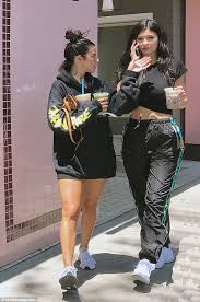 This list only shows free travis scott loops that have the word travis scott in the title or description. Kylie Jenner Flashes Tummy In Crop Top And Baggy Pants On Coffee Run Daily Mail Online