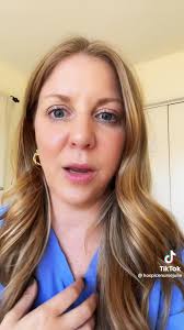 Does facial expression change before death in Alzheimer's?