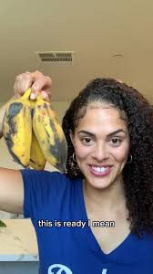 Adorable Queen Rose Topper Enjoying Water