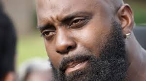 Tim Wolfe: University president resigns amid racism row