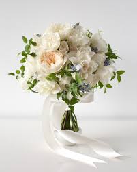Martha stewart wedding cake gallery. Featured By Martha Stewart Weddings Meghan Markle S Bouquet Denise Fasanello Flowers