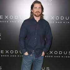 His mother was a circus performer and his father, who was born in south africa, was a commercial pilot. Christian Bale Starportrat News Bilder Gala De