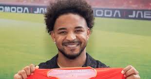 Nguyễn Xuân Son thiệt thòi quá lớn với giá 20 tỷ