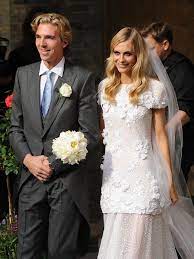 Check spelling or type a new query. Hochzeitskleid Von Poppy Delevingne Delevingne Hochzeitskleid Poppy Von Celebrity Bride Celebrity Wedding Dresses Celebrity Weddings