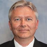 Dennis Uthe's Instagram, Twitter & Facebook