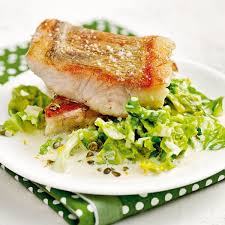Gebratener Zander Auf Sahnewirsing Rezept In 2020 Zanderfilet Rezept Gebratener Fisch Rezepte Und Rezepte