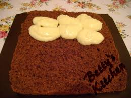 Bateti albusele spuma impreuna cu zaharul (incorporati treptat cate o lingura de zahar). PrÄƒjiturÄƒ Cu CremÄƒ De Vanilie È™i SpumÄƒ De Ness Betty S Kitchen