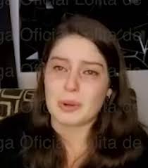 Entre lágrimas, Romina Mircoli aseguró que evitó que su mamá Dulce fuera  vista con morbo, pues así lo pidió la cantante.😞😔 #VLA 📺 Lunes a  viernes, 8:55 a.m.