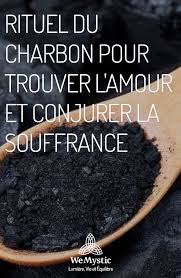 Rituel Du Charbon Pour Trouver L Amour Et Conjurer La Souffrance Wemystic France Trouver L Amour Charbon Rituel