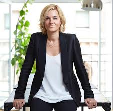 La catalana maría casado és una de les periodistes més consolidades de televisió espanyola. Maria Casado Enamorada De La Prestigiosa Abogada Natalia Martos