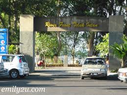 Dari teluk intan hingga ke lumut. River Front Teluk Intan From Emily To You