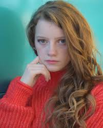 A few new headshots. Thank you @holland_haven1 for inviting us to shoot &  have fun. #twinmodels #twins #laneyandlily #headshot