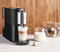 Nespresso ofrece con frecuencia ofertas en paquetes que incluyen unel vaporizador aeroccino con la compra de un dispositivo de preparación, pero para aquellos interesados en comprar un vaporizador por su cuenta, hay tres tipos que deben conocer: Nespresso Atelier Krups Ebay