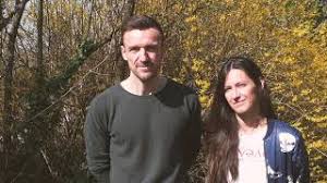 Mittelfeldspieler christian gentner vom bundesligisten 1. Haus Aichele Mit Verena Christian Gentner Spendenaufruf Youtube