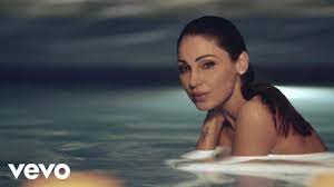 Anna tatangelo riparte da annazero, il suo nuovo album. Anna Tatangelo La Fortuna Sia Con Me Official Video Youtube