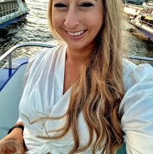 Hi there, I am an independent support worker, currently looking for  clients. I am local here in Tenterfield. If you need or know anyone who is  looking for someone who is caring