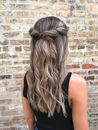 This Gorgeous Half Up Half Down Wavy Hairstyle With A Twisted Crown Looks Great On Medi Formal Hairstyles For Long Hair Medium Hair Styles Elegant Hairstyles