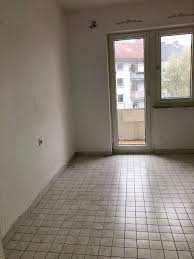 Auf immowelt.de erfahren sie alles zum thema provision und mieten sowie aktuelle angebote für provisionsfreie wohnungen große auswahl an wohnungen schnell einfach ⇒ jetzt wohnungen provisionsfrei & von privat finden! Schone 2 5 Zimmer Wohnung Zu Vermieten Wohnung Zu Vermieten 5 Zimmer Wohnung Wohnung