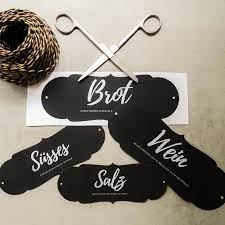 Brot, salz, wein & etwas süßes zum einzug heute gibt es einen kleinen geschenktipp und das gute ist, es geht schnell und die vorlage kannst du dir schnell & kostenfrei unten herunterladen. Geschenktipp Zum Einzug Vorlagen Brot Salz Wein Susses Ohwiezauberhaft De Geschenk Haus Diy Geschenke Einzug Haus Einweihung Geschenk