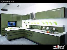 It's a space originally designed for cooking but, with time, it has also become a social space where friends and families spend time together, where they chat while someone is making dinner or where they simply gather to socialize. Modern Kitchen Cabinet Design L Shape