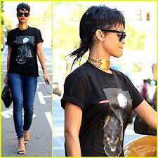 Omggg rihanna with the mullet is backkk pic.twitter.com/g1kjabldfr — mogul (@jaymesblond) september 25, 2020 Rihanna Get My New Rogue Products Now Mullet Hairstyle Androgynous Hair Mother Of The Bride Hair