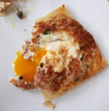 Bricks A L Oeuf Et Au Thon Recette Recettes De Cuisine Recette Marocaine Facile